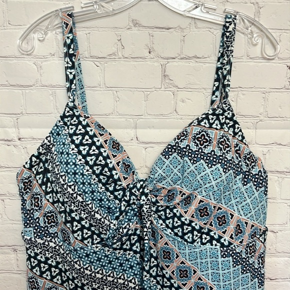 Swimsuits for all Crest Tie Front Underwire Swimdress - Picture 4 of 14